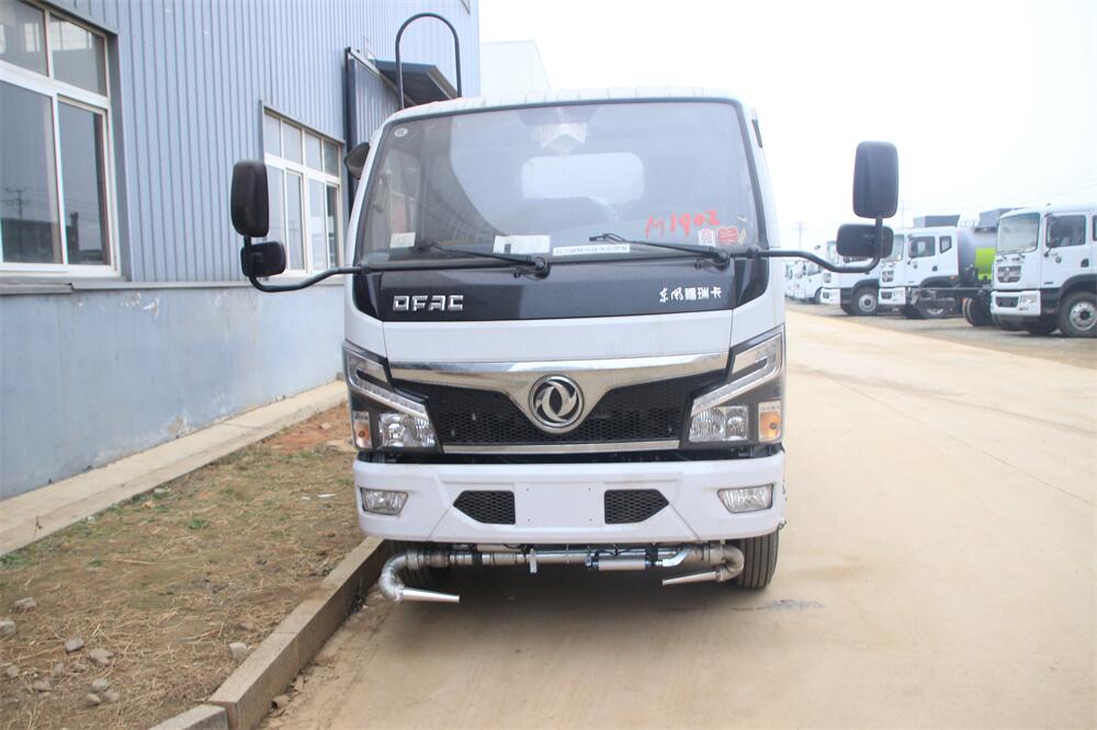 東風(fēng)小福瑞卡（3308，云內(nèi)127）國(guó)六  內(nèi)飾照片圖